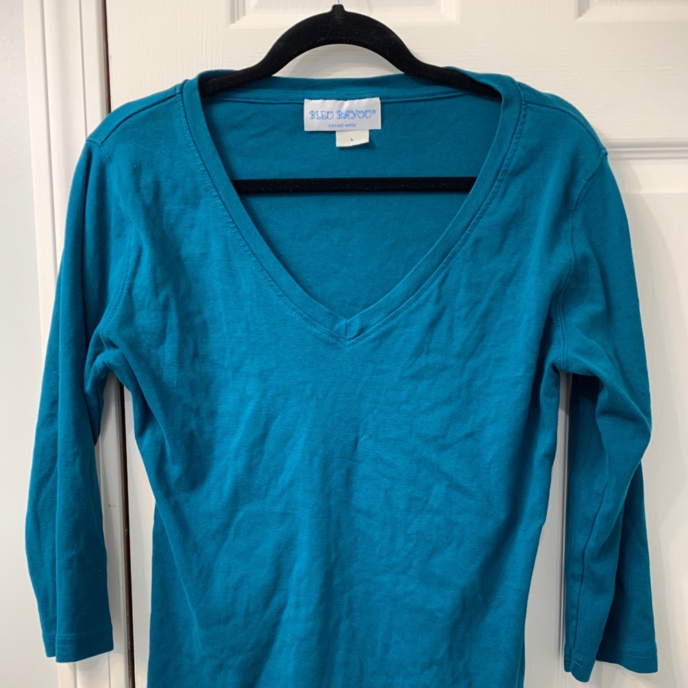 Blue Bayou size L 3/4 blue top